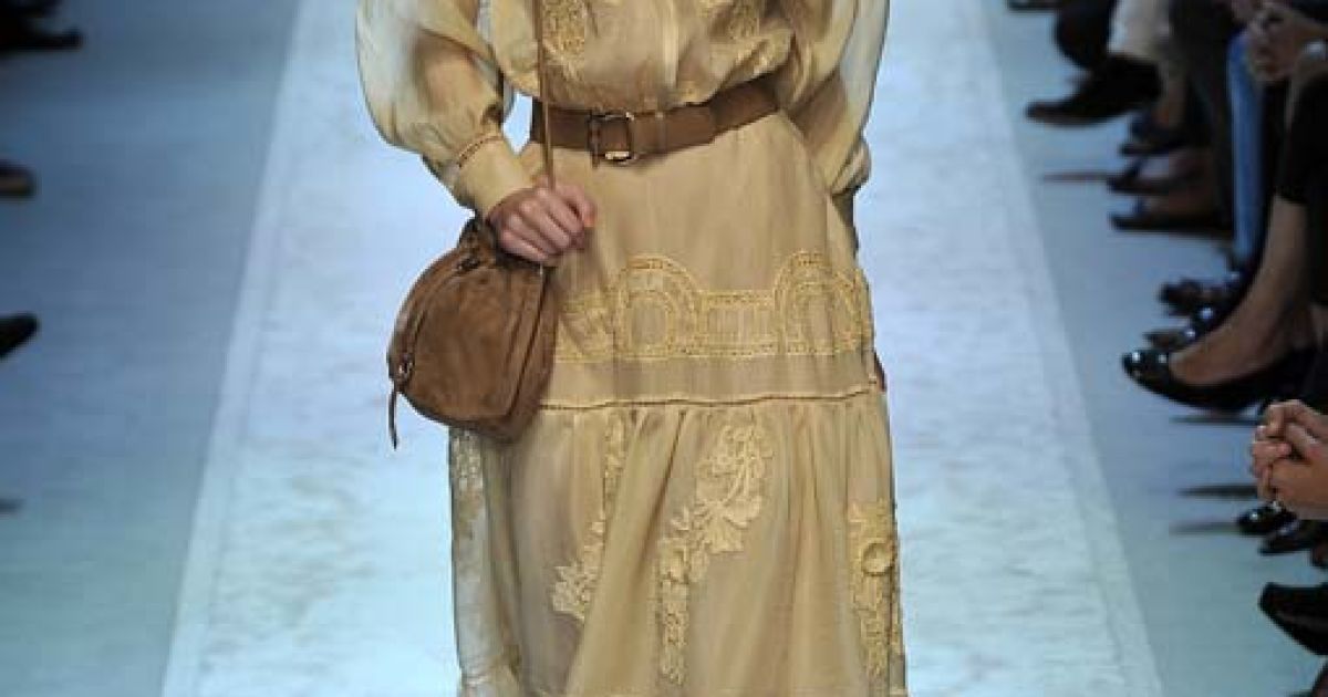 Salvatore Ferragamo прет-а-порте весна-лето 2011 (East News)