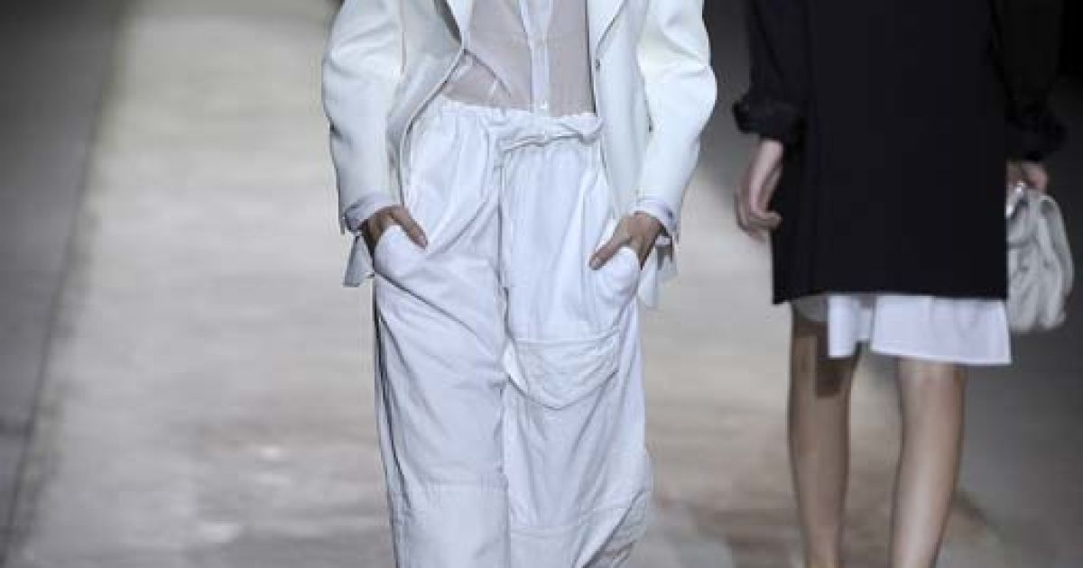 Dries Van Noten прет-а-порте весна-лето 2011 (East News)