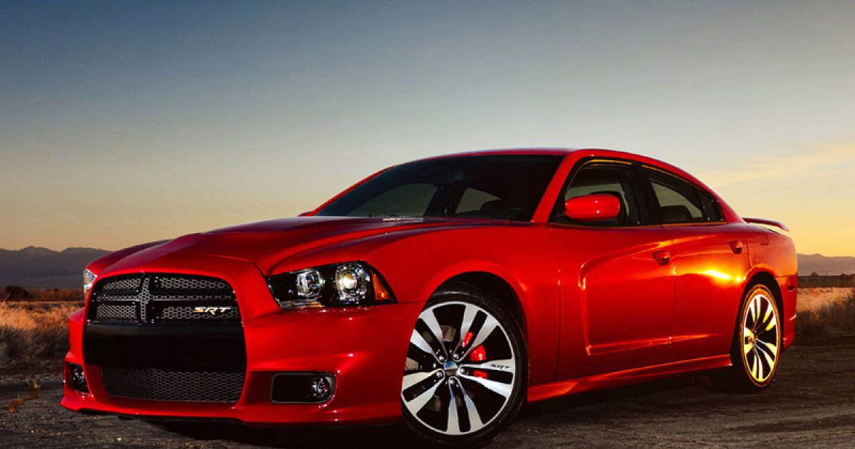 Dodge представили в Чикаго тюнингованный Charger SRT8