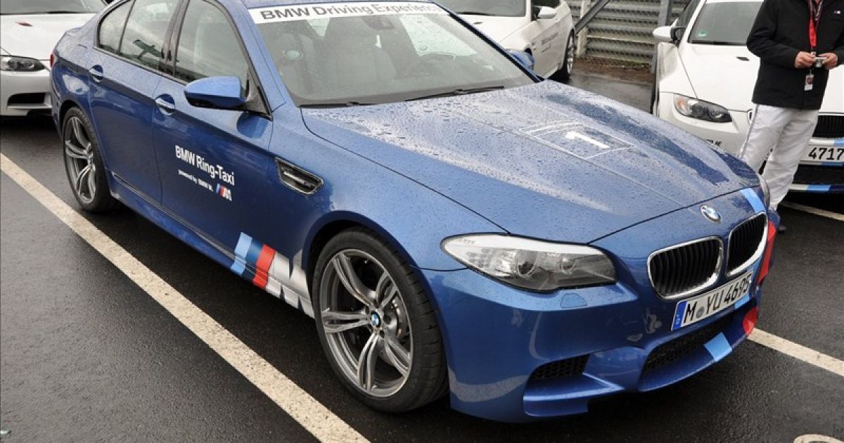 BMW привез новое "Ринг-Такси" в Нюрбург