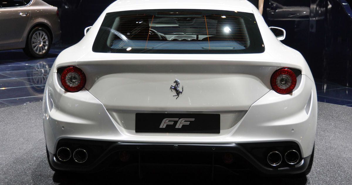 ferrari ff geneva_11