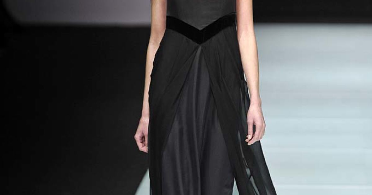 Emporio Armani прет-а-порте осень-зима 2011-2012 (East News)