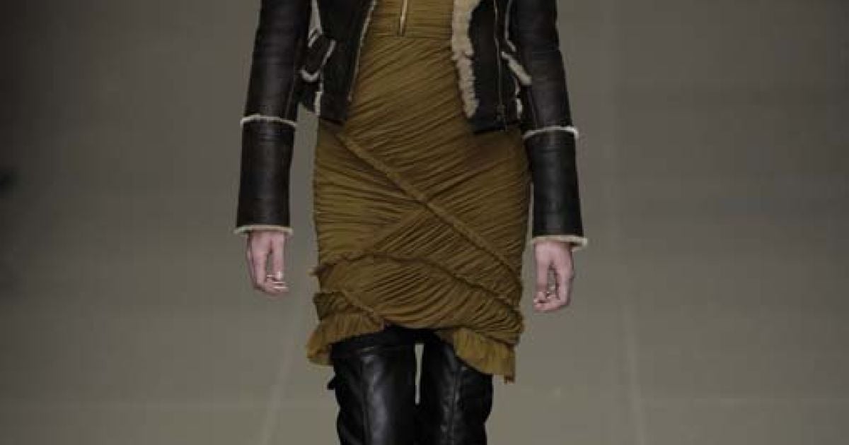 Burberry прет-а-порте осень-зима 2010-2011 (East News)