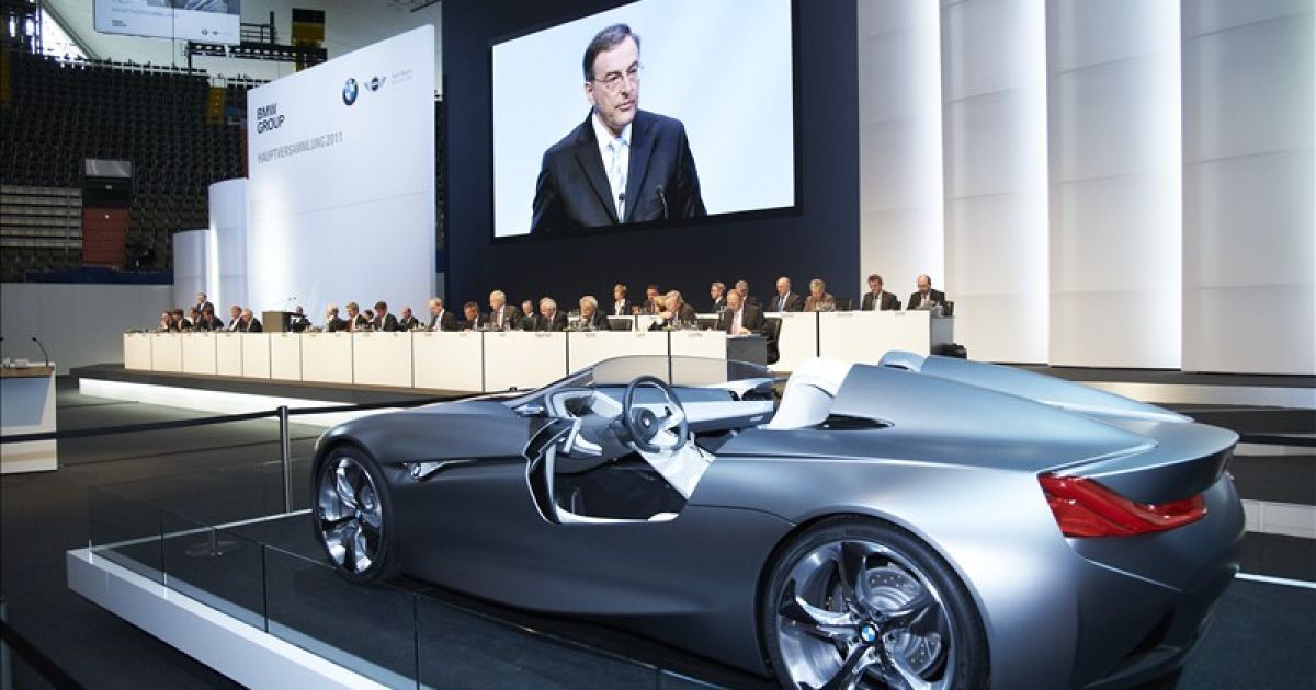 BMW поделился грандиозными планами на 2011 год