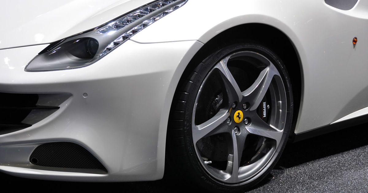 ferrari ff geneva_17
