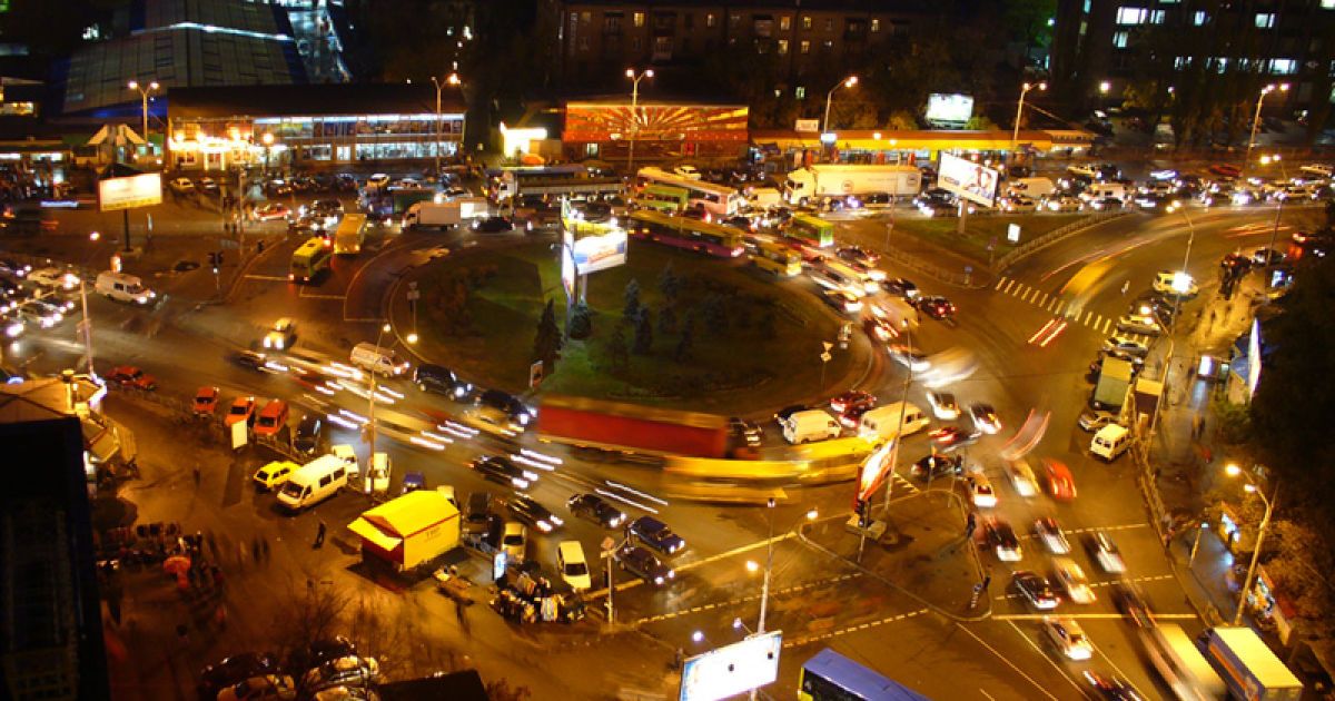 Власти Киева просят выделить полосы для автобусов