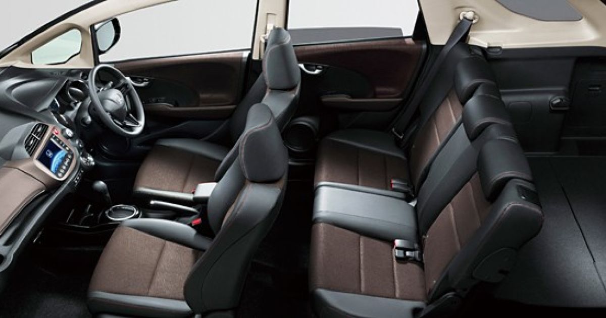 Honda Fit Shuttle_11
