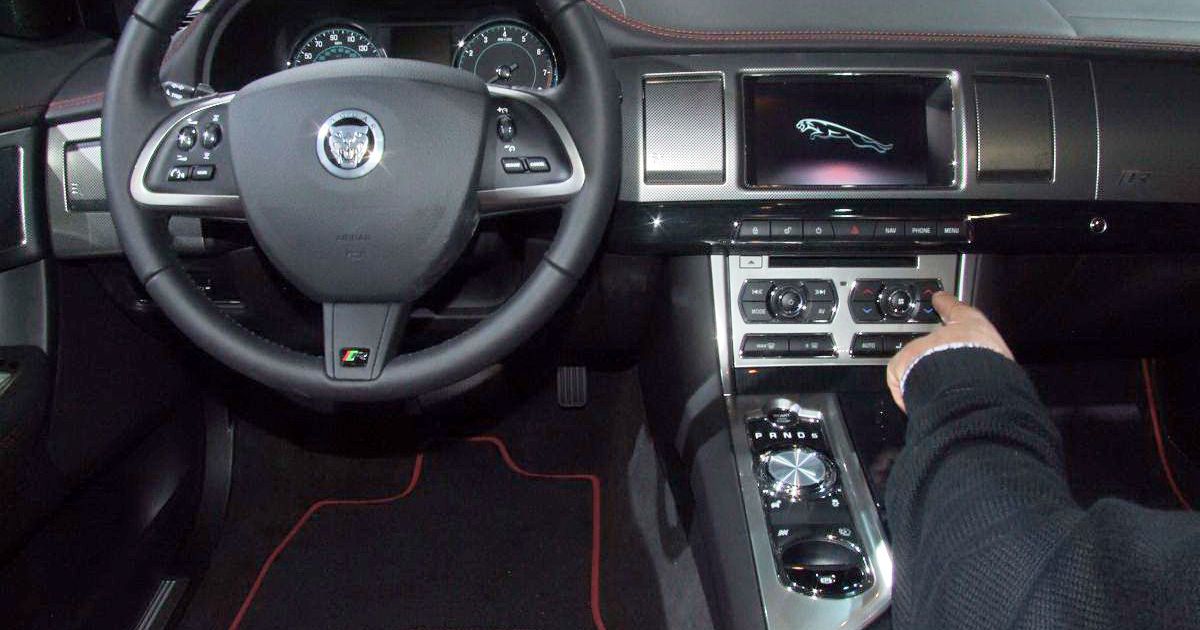 Jaguar XF_5