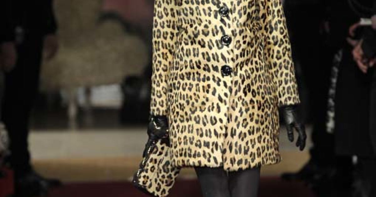 Cheap & Chic by Moschino Loewe прет-а-порте осень-зима 2010-2011 (East News)