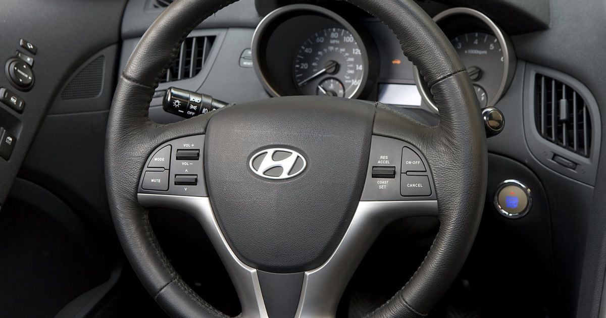 Hyundai Genesis Coupe_51