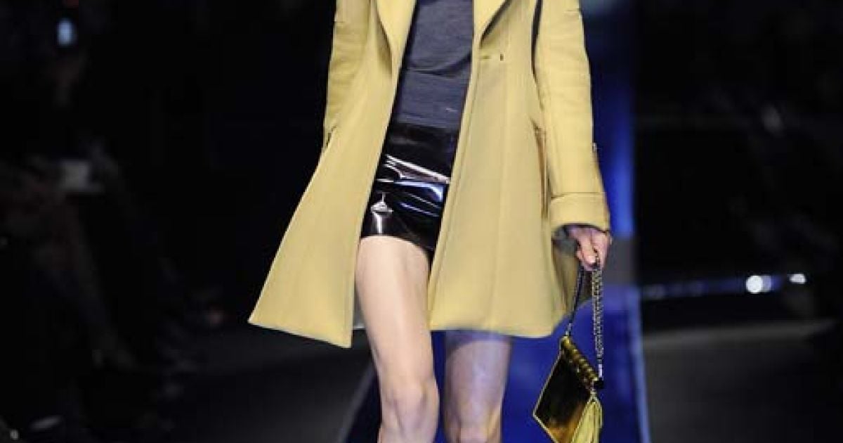 Versace прет-а-порте осень-зима 2010-2011 (East News)
