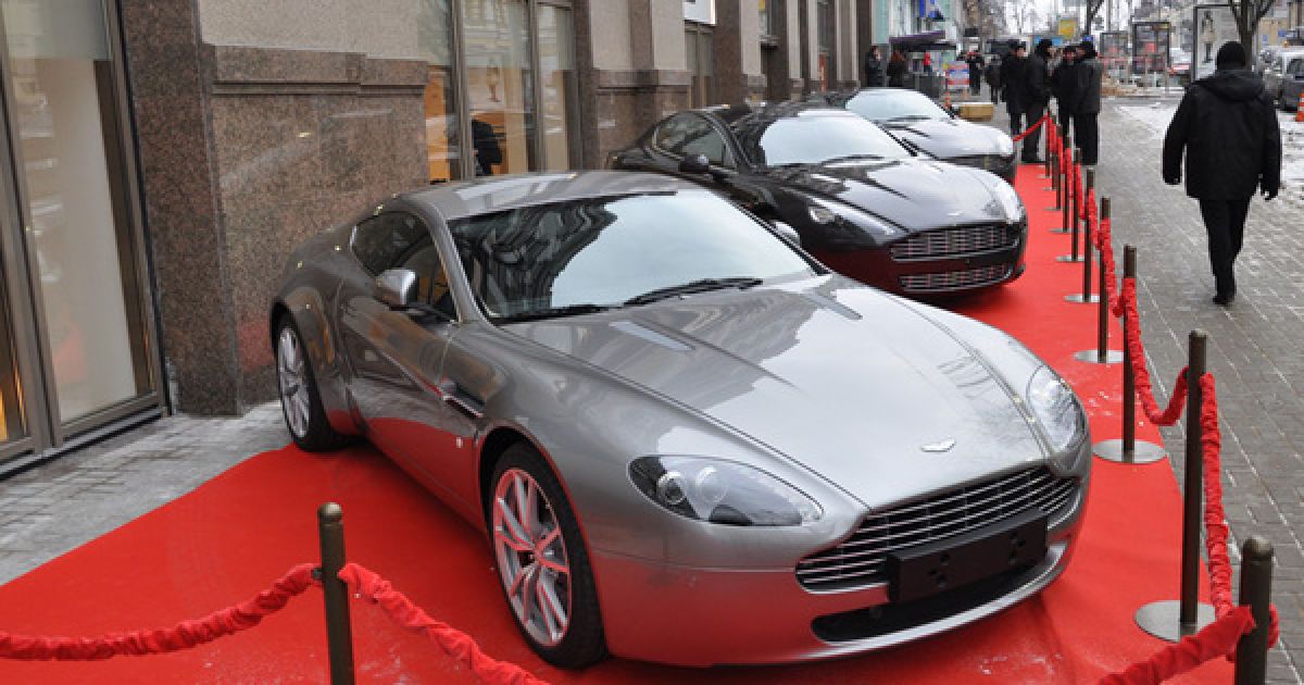 Aston Martin официально пришел в Украину