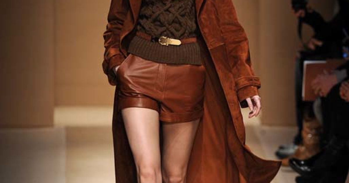 Salvatore Ferragamo прет-а-порте осень-зима 2010-2011 (East News)