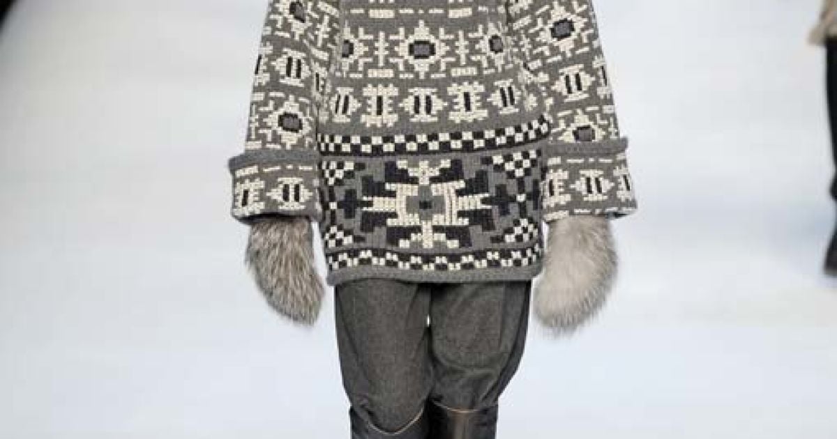 MAX MARA прет-а-порте осень-зима 2010-2011 (East News)
