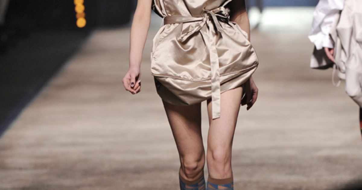 Vivienne Westwood прет-а-порте осень-зима 2010-2011 (East News)