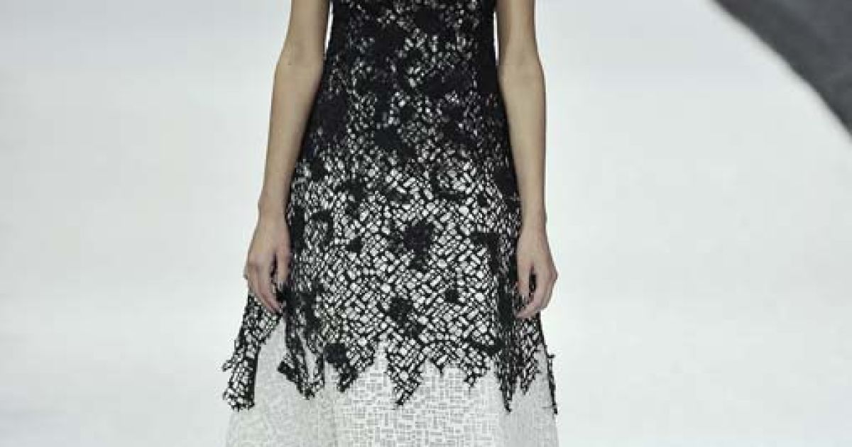 CHANEL прет-а-порте весна-лето 2011 (East News)
