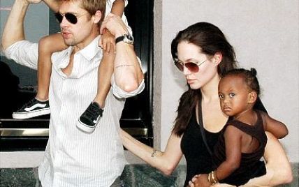 Анджелина Джоли и Брэд Питт рассказали, сколько тратят на детей