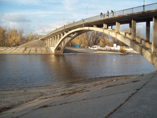 У Києві відновить роботу одна з наземних станцій метро: як працюватиме під час повітряних тривог