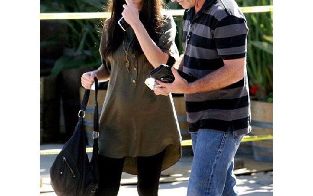 Мел зраджував Оксану, коли вона була вагітна / © Daily Mail