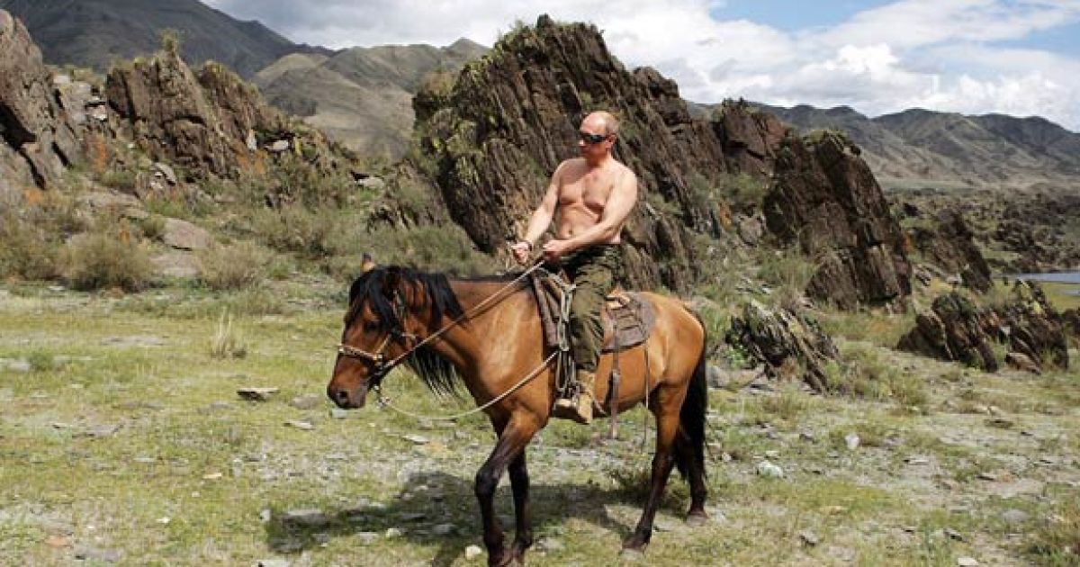 Путін повертається до образу мачо