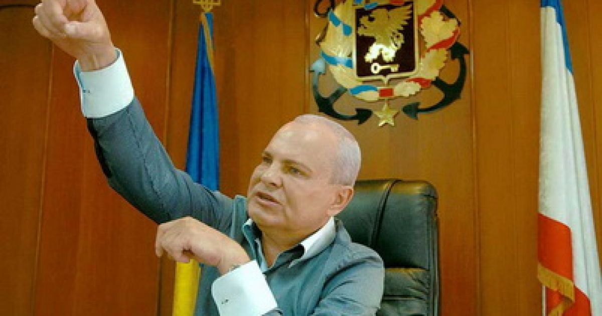 Осадчому погрожують в інтернеті