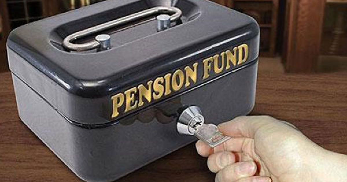 Пенсійний фонд знову відчуває дефіцит коштів