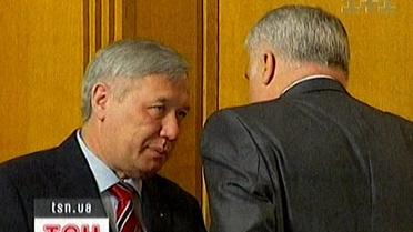 Кабмін забрав землі у Єханурова