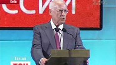 Віктор Черномирдін добуває свої амбасадорські повноваження в Україні