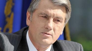 Ющенко про причини падіння гривні