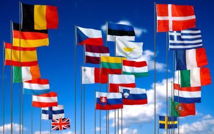 Євросоюз повертає послів до Білорусі