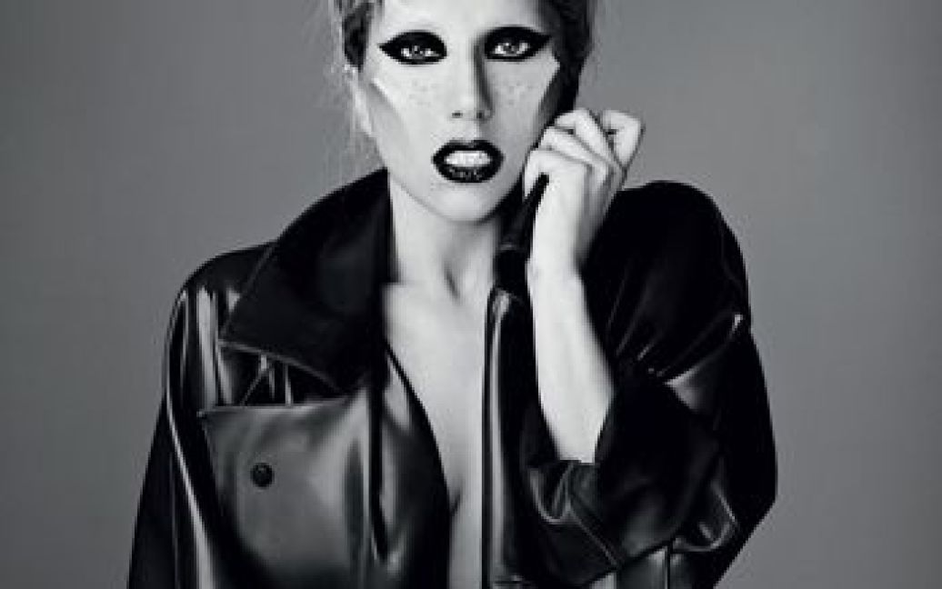 Lady GaGa знялась у фотосесії для журналу I-D / © I-D