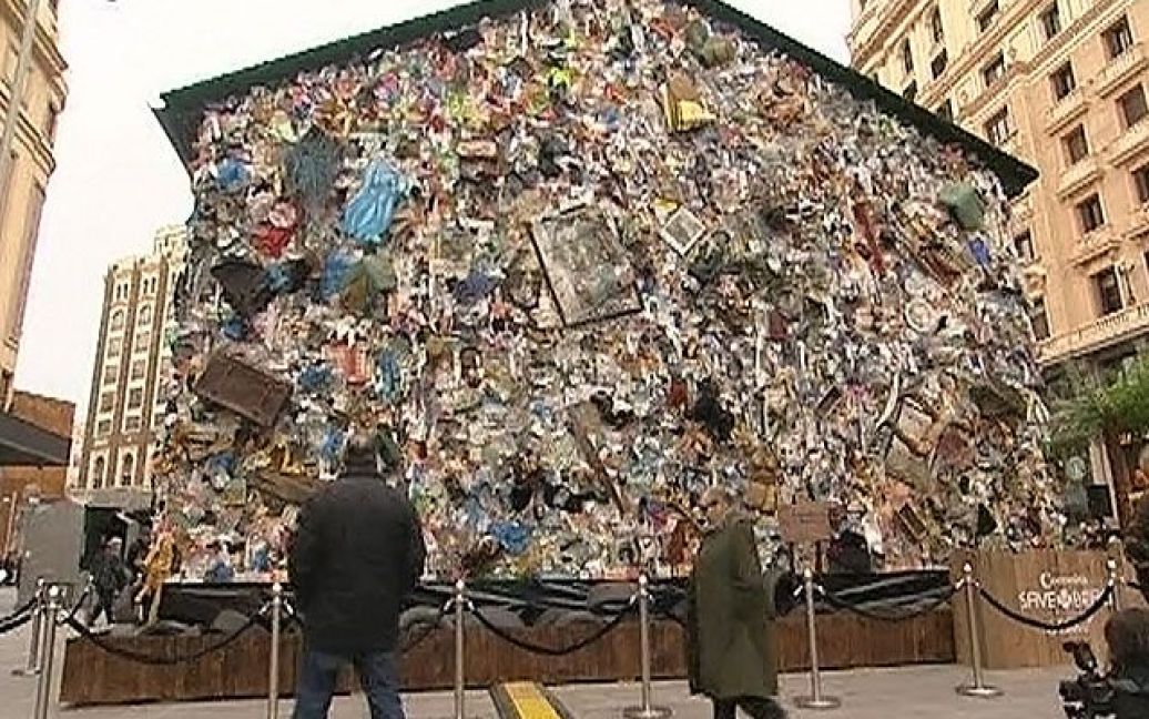 Готель зі сміття у Мадриді / © 