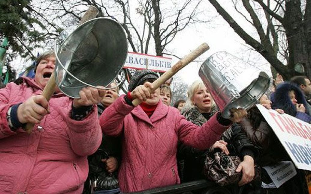 Підприємці влаштували багатотисячну акцію протесту під стінами ВР проти ухвалення нового Податкового кодексу / © УНІАН