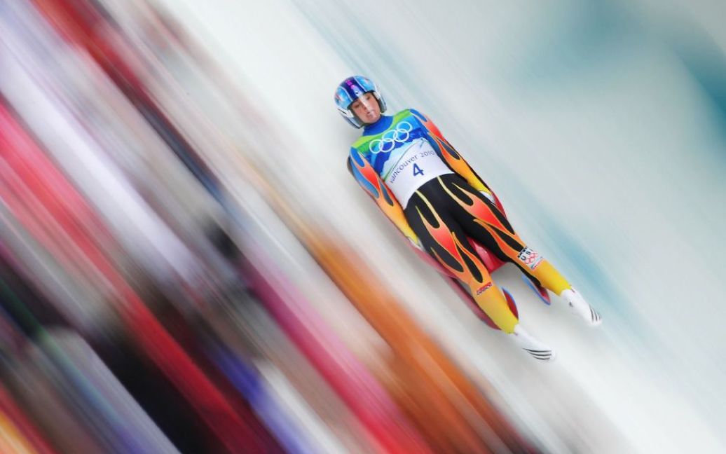Американка Меган Суїні під час змагань з санного спорту на Зимових олімпійських іграх у Вістлері. (Shaun Botterill / Getty Images) / © The Boston Globe