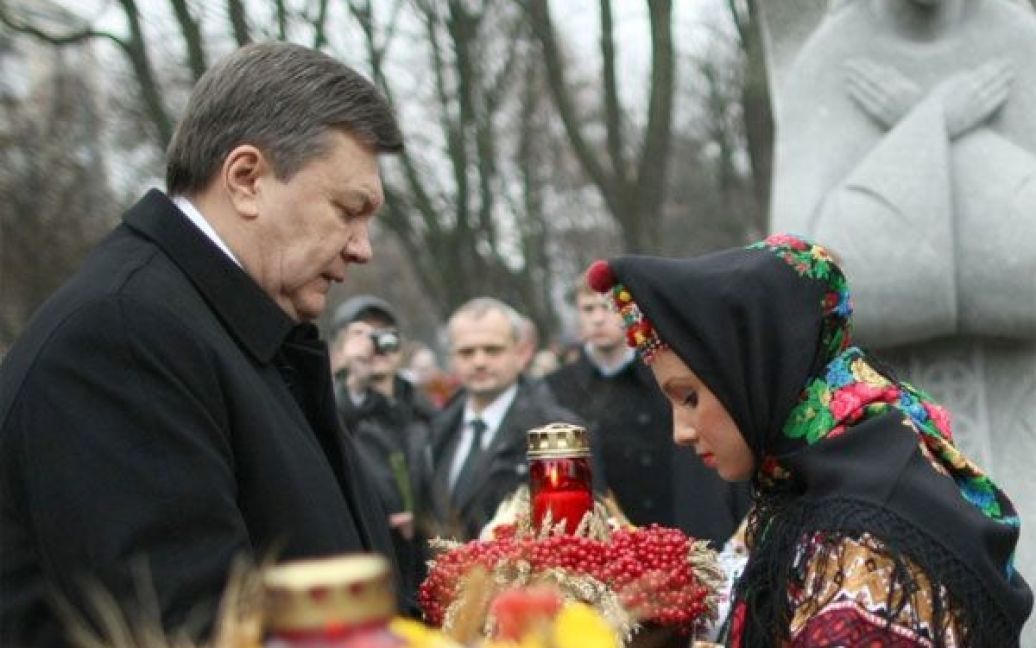 Президент Віктор Янукович назвав Голодомор 1932-33 років Армагедоном і національною трагедією. / © President.gov.ua