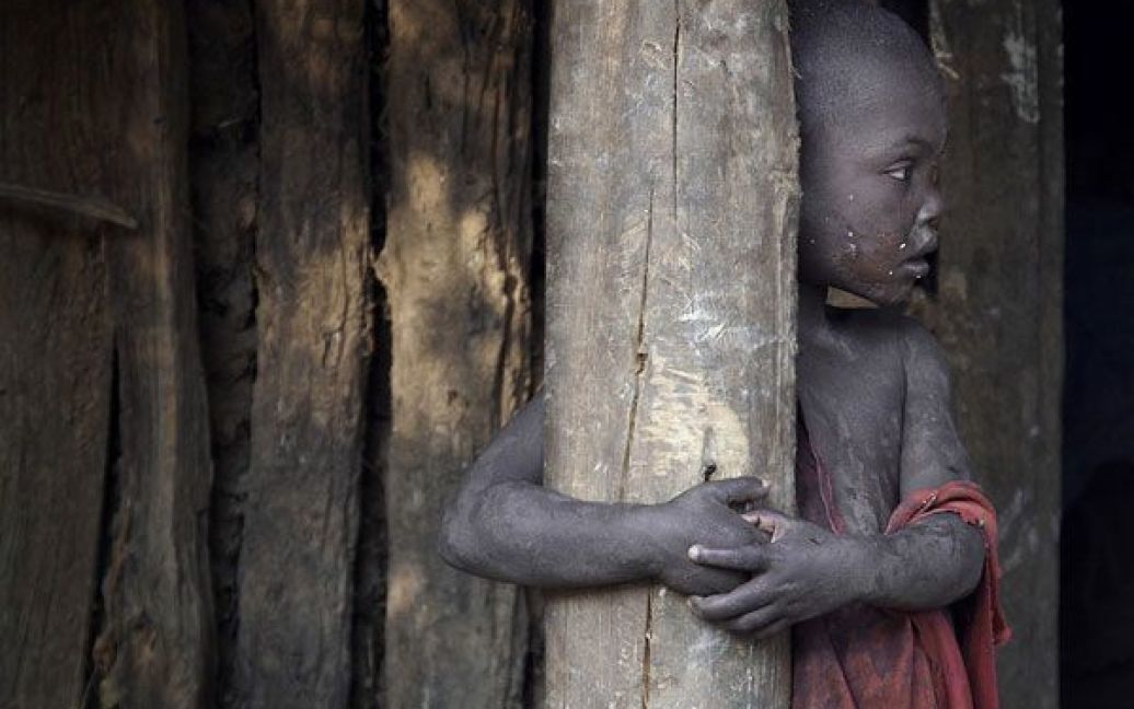 Хлопчик з племені Ме&#039;енітів. Південно-Західна Ефіопія. Фото Стівена Мердока. / © National Geographic