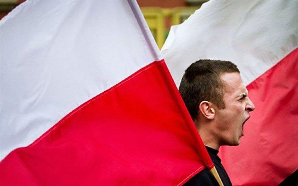 Польща, Варшава. Прихильник польського ультра-націоналістичного руху бере участь у демонстрації у Варшаві з нагоди Дня незалежності Польщі. / © AFP