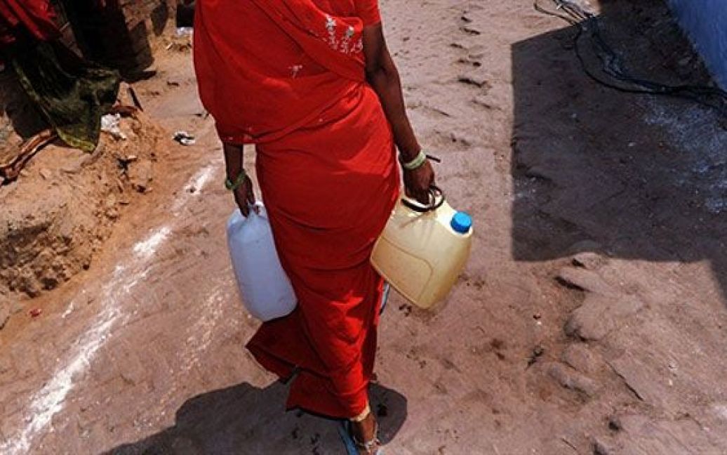 За даними ЮНІСЕФ, більше 60 мільйонів людей не мають доступу до нормальної питної води / © AFP