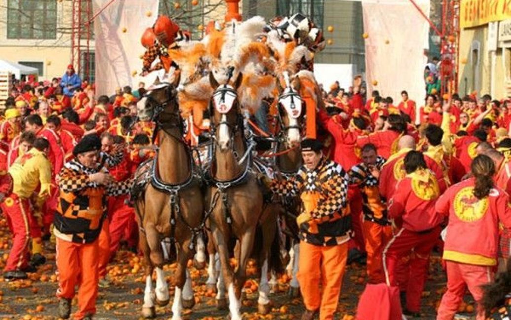 Апельсинова битва в Італії / © tourismontheedge.com