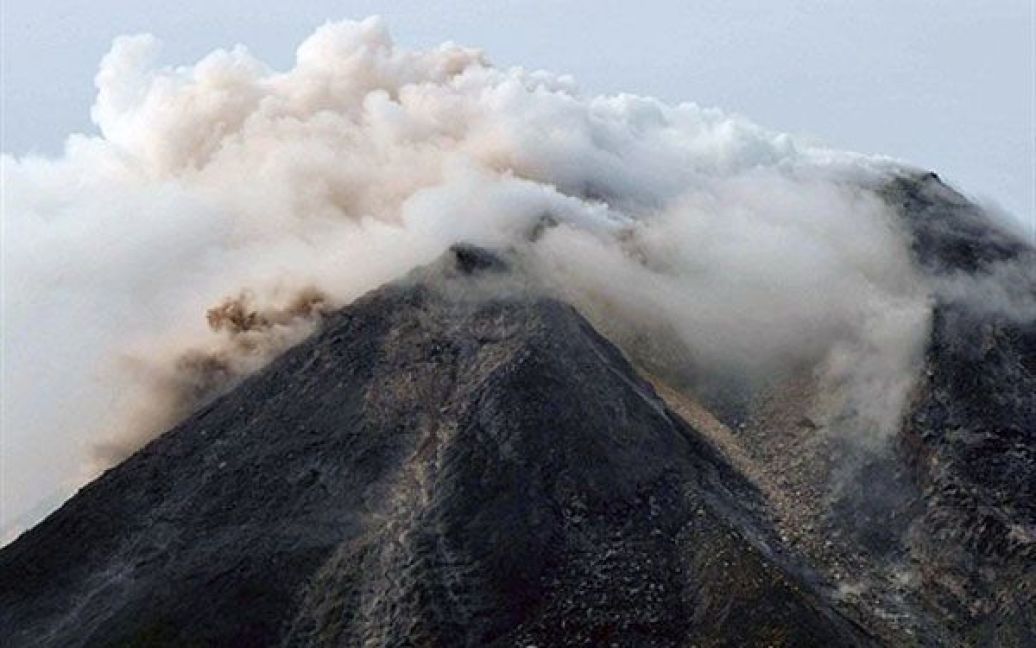 Мерапі перекладається з індонезійського як "вогняна гора". / © AFP