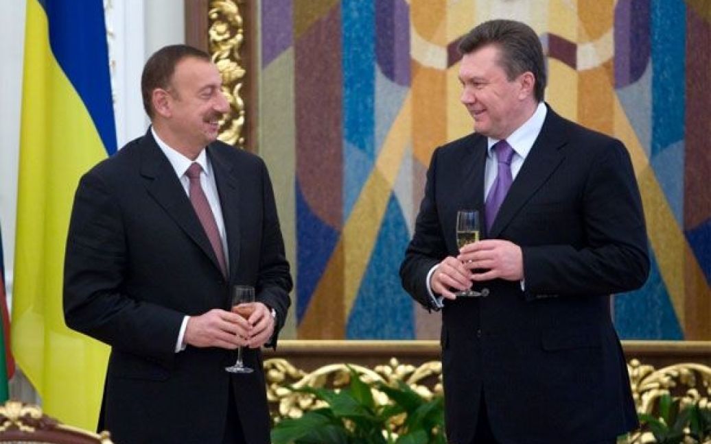 Президент України Віктор Янукович привітав свого азербайджанського колегу Ільхама Алієва та всю делегацію Азербайджану. / © President.gov.ua