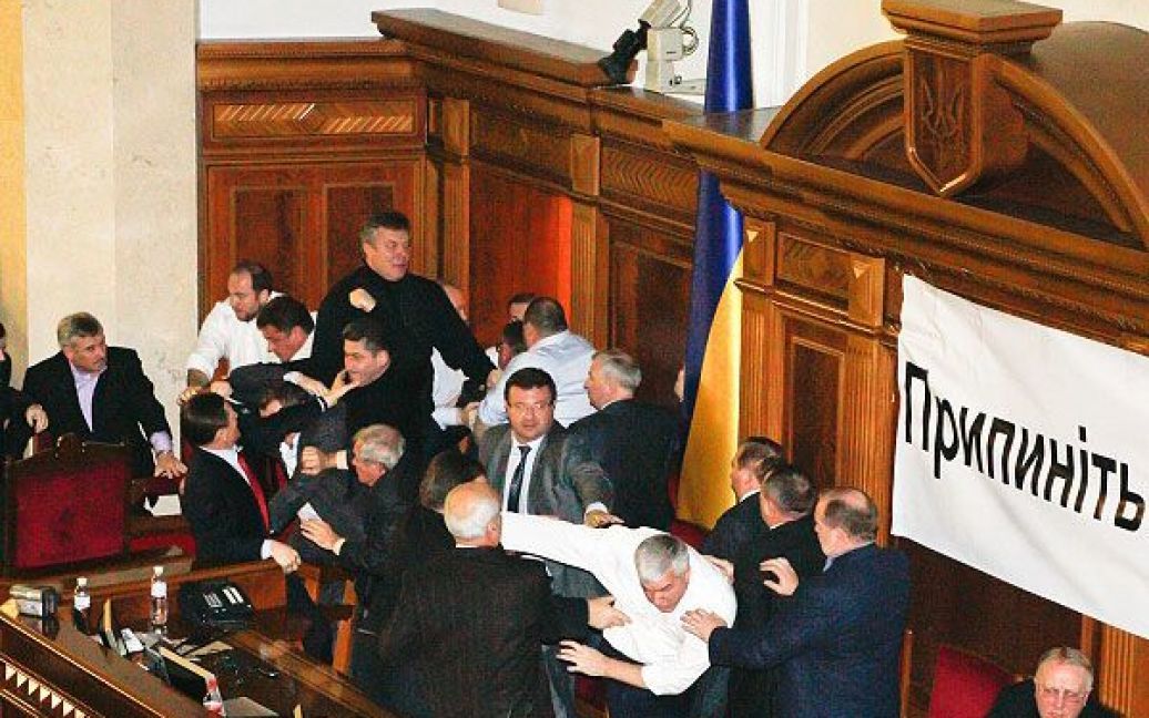 Внаслідок блокування засідання Верховної Ради так і не розпочалося. / © Украинское Фото