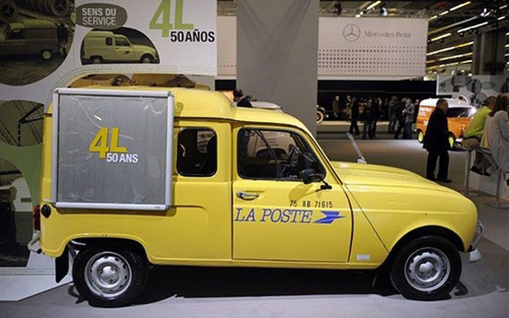 Поштовий автомобіль Renault 4L / © AFP