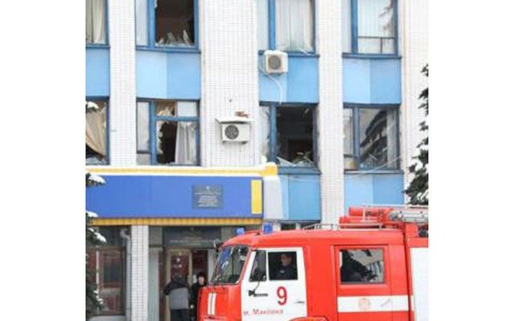 Правоохоронці не виключають версії теракту через знайдений лист з погрозами про нові вибухи. / © donbass.ua