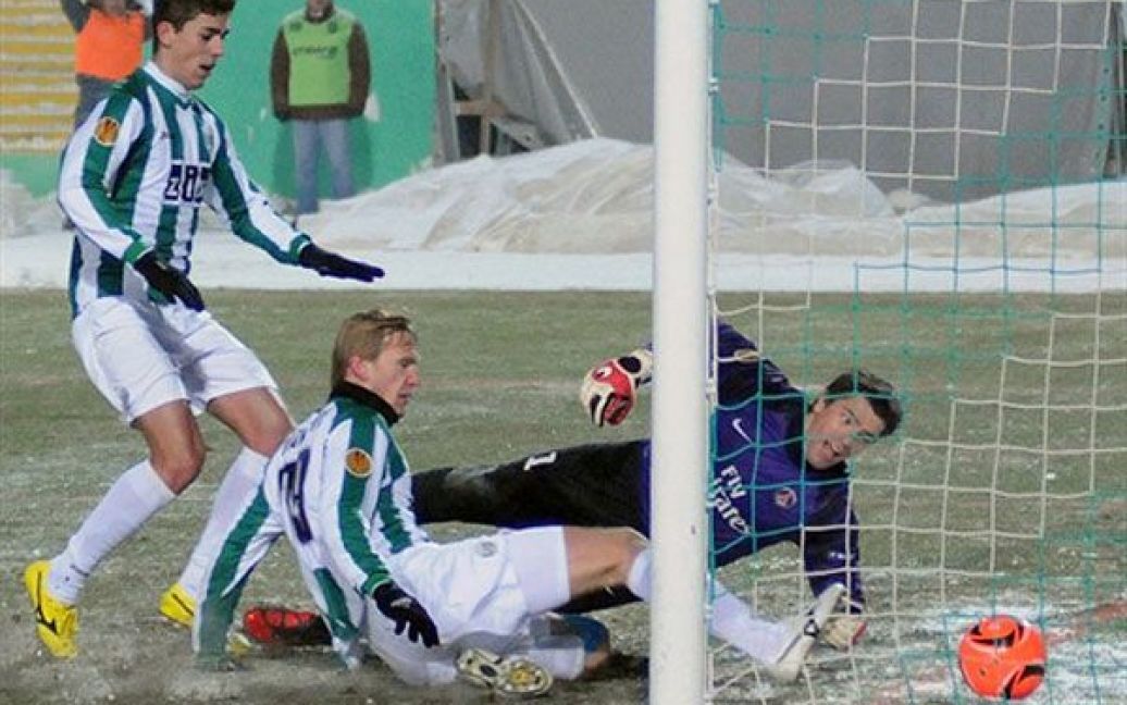 Артем Федецький забив гол у ворота ПСЖ на 45-й хвилині гри. / © AFP