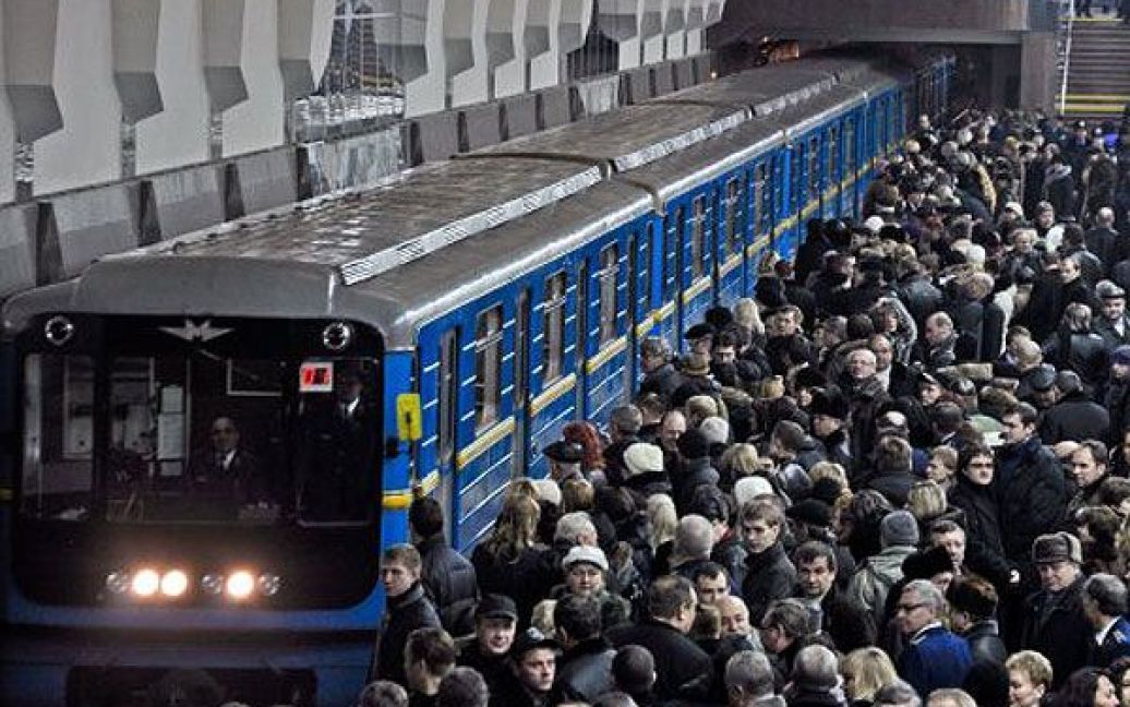 Щодобово метрополітен у Харкові перевозить 730 тис. пасажирів. / © УНІАН
