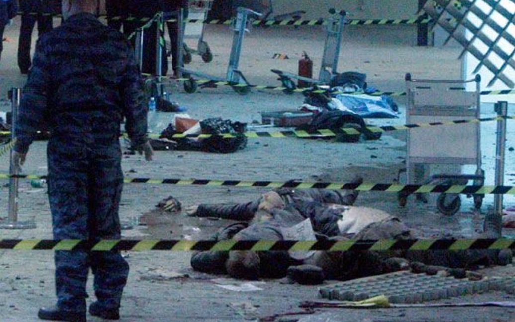 У московському аеропорту "Домодєдово" терорист-смертник підірвав себе у натовпі. / © Lifenews