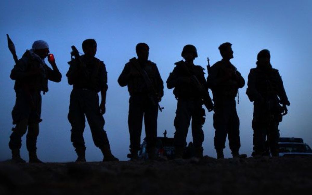 Афганські поліцейські перед спільною операцією з американськими солдатами проти талібів у Кандагарі. (Rick Loomis/Los Angeles Times) / © Los Angeles Times