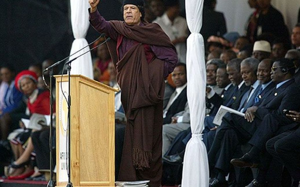 Муаммар Каддафі виступає на церемонії заснування Союзу африканських держав, 2002 рік. / © AFP