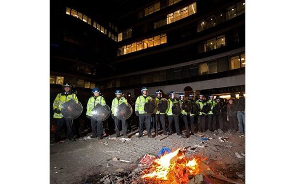 Погромами і зіткненнями з поліцією обернулася масова акція студентів, яка пройшла напередодні у Лондоні. / © AFP